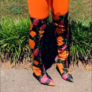 Floral print heels
